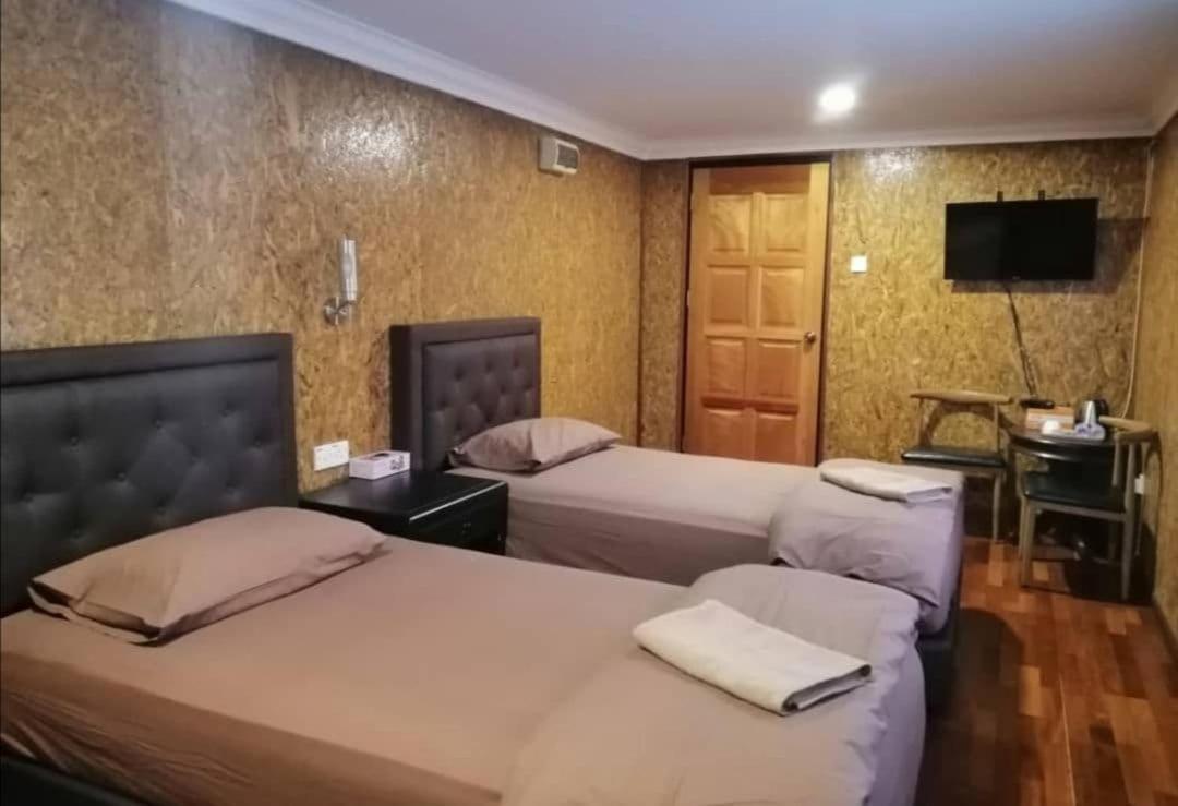 Homestay Umbai Kelana Merlimau Esterno foto