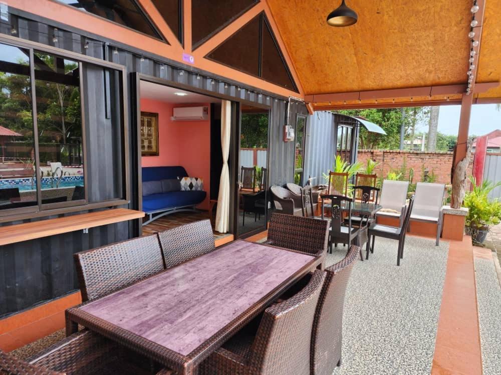Homestay Umbai Kelana Merlimau Esterno foto