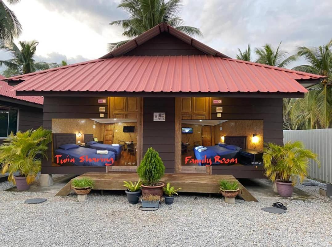 Homestay Umbai Kelana Merlimau Esterno foto