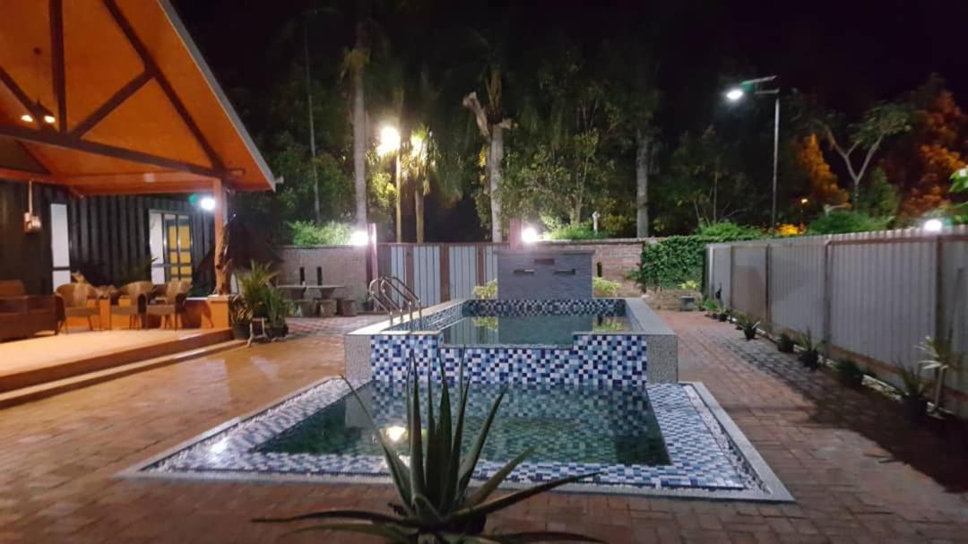 Homestay Umbai Kelana Merlimau Esterno foto