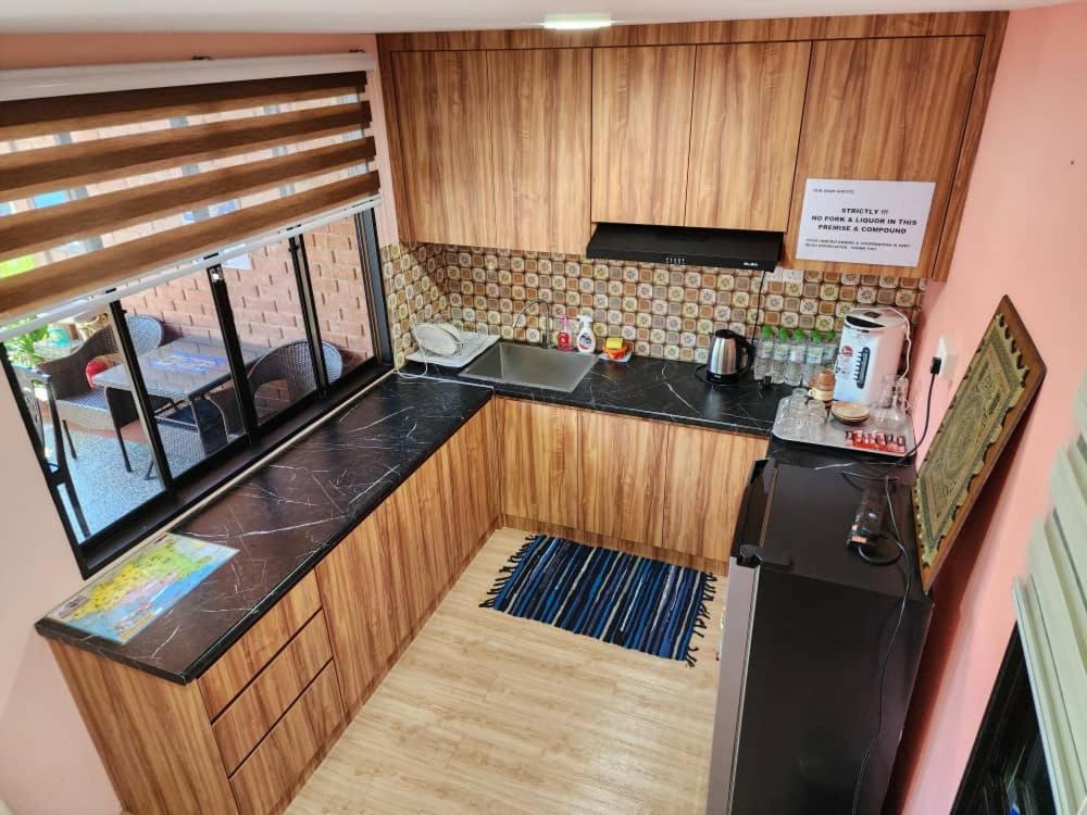 Homestay Umbai Kelana Merlimau Esterno foto